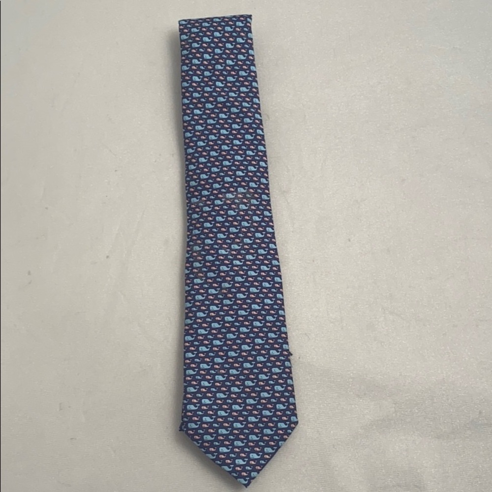 Vineyard Vines blue and pink whale tie